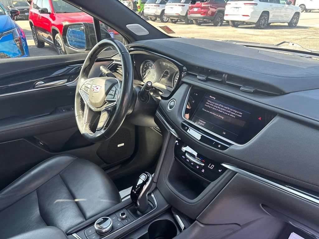 Used 2022 Cadillac XT5 Premium Luxury w/ Technology Package AWD/4WD image 52