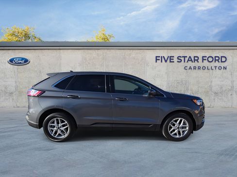 Certified 2024 Ford Edge SEL image 9