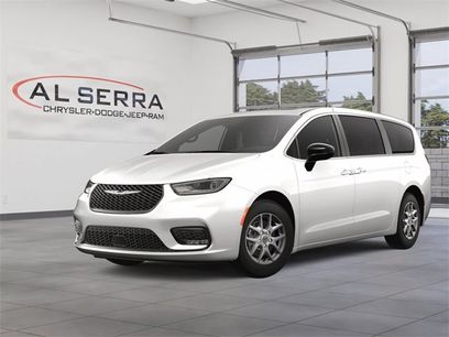 New 2025 Chrysler Pacifica Select