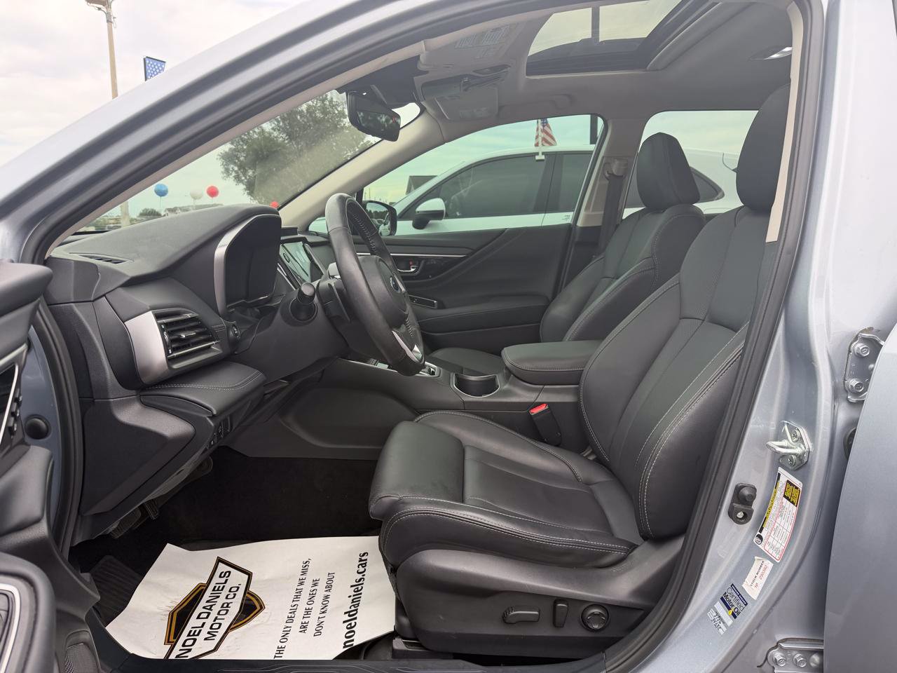 Used 2023 Subaru Outback Limited AWD/4WD image 5