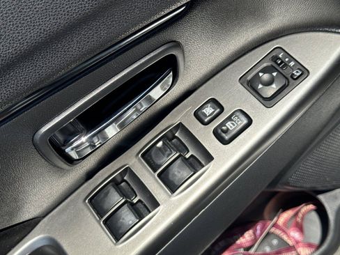 Used 2021 Mitsubishi Outlander Sport ES AWD/4WD image 18