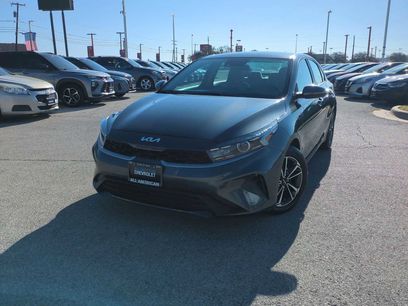 Used 2023 Kia Forte LXS w/ LXS Technology Package