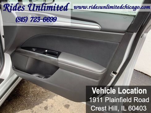Used 2014 Ford Fusion SE FWD image 18