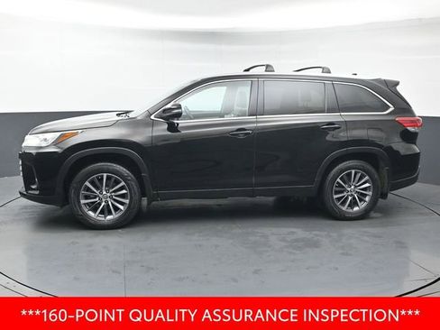 Certified 2019 Toyota Highlander XLE image 2