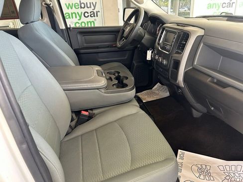 Used 2016 RAM 1500 Express RWD image 26
