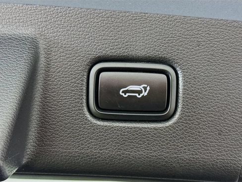 Certified 2022 Kia Telluride EX w/ EX Premium Package AWD/4WD image 33