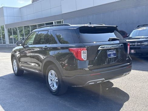 Used 2023 Ford Explorer XLT w/ Equipment Group 202A AWD/4WD image 6