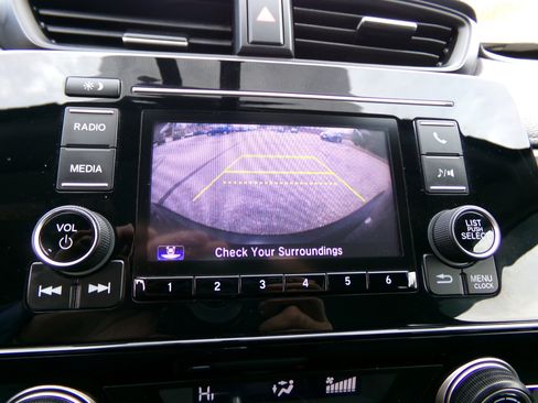 Used 2019 Honda CR-V LX image 16