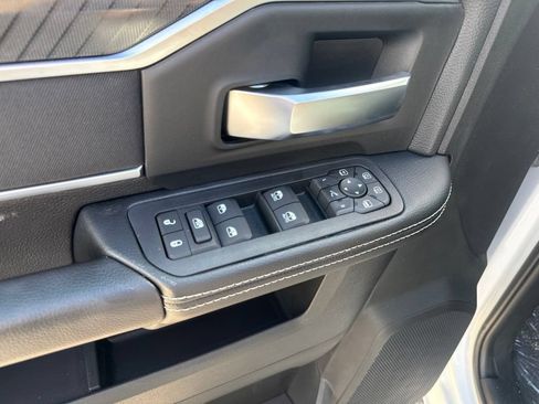 New 2026 RAM 2500 Big Horn AWD/4WD image 18