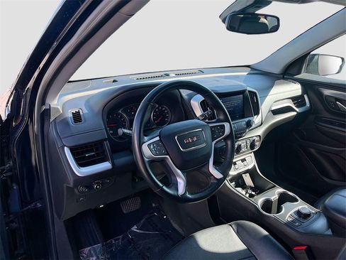 Used 2023 GMC Terrain SLT image 9