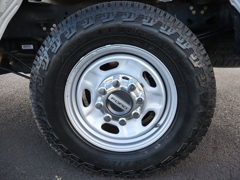 Used 2020 Ford F350 XL w/ Power Equipment Group image 40