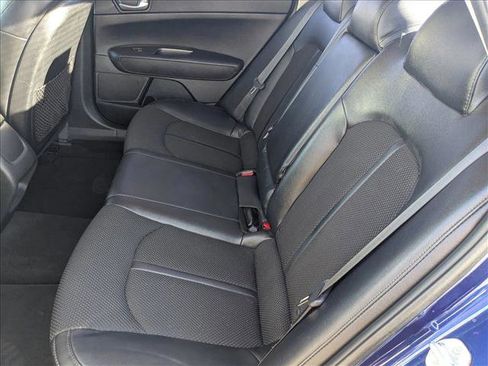 Used 2019 Kia Optima S image 16