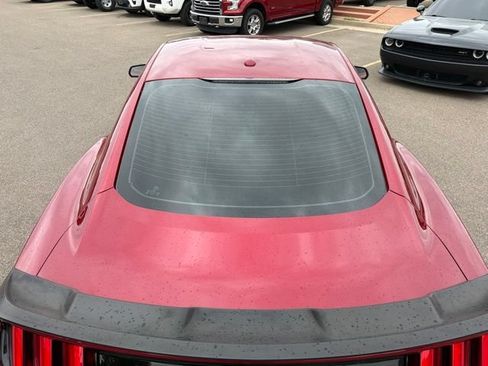Used 2017 Ford Mustang GT Premium w/ GT Performance Package RWD image 5