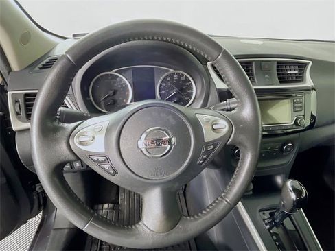 Used 2017 Nissan Sentra SV image 12