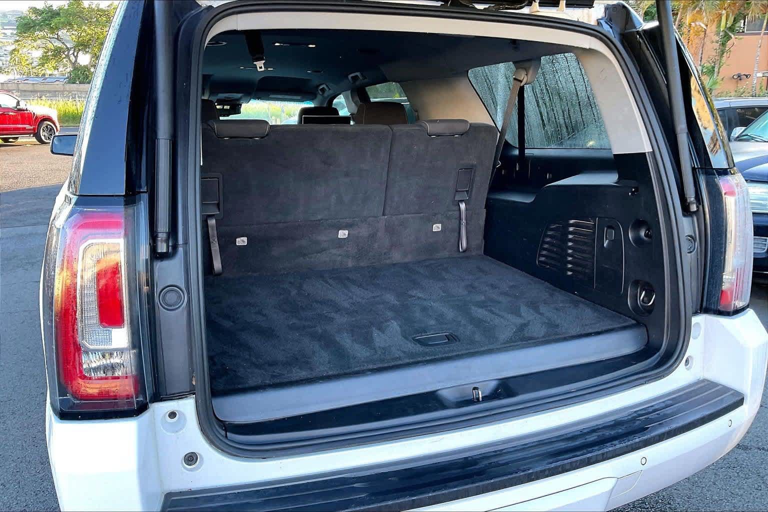 Used 2020 GMC Yukon XL SLE w/ Convenience Package RWD image 18