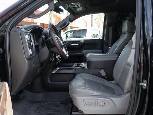 Used 2020 GMC Sierra 1500 SLT w/ SLT Premium Package image 17