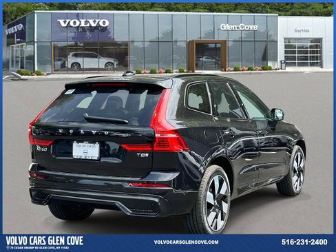 Used 2025 Volvo XC60 T8 Plus w/ Protection Package Premier image 4