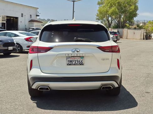 Used 2020 INFINITI QX50 Luxe w/ Cargo Package FWD image 4