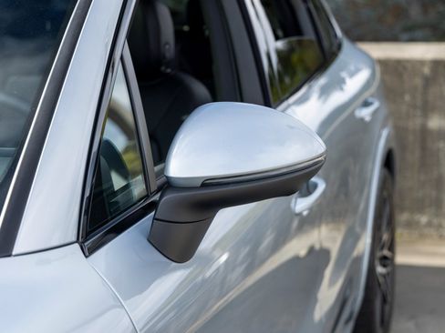 Certified 2025 Porsche Cayenne image 17