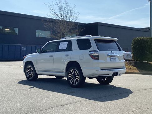 Used 2022 Toyota 4Runner Limited image 15