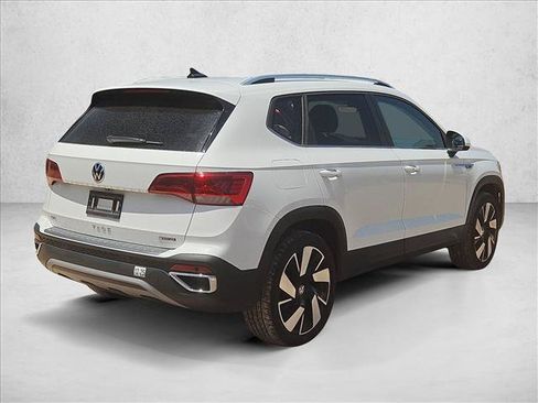 Used 2024 Volkswagen Taos SEL AWD/4WD image 5