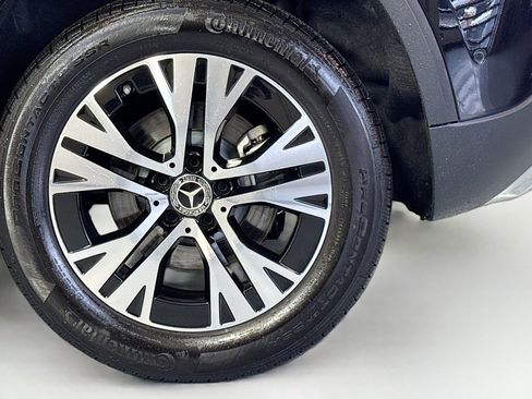 Certified 2025 Mercedes-Benz GLA 250 image 29