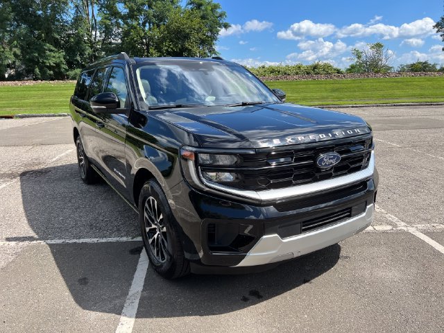 Certified 2025 Ford Expedition Max Platinum AWD/4WD image 2