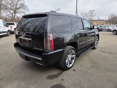 Used 2013 Cadillac Escalade Premium AWD/4WD image 6