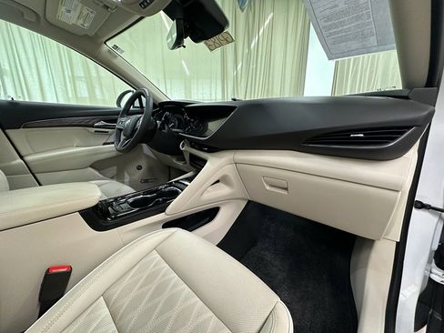 Used 2023 Buick Envision Avenir image 17