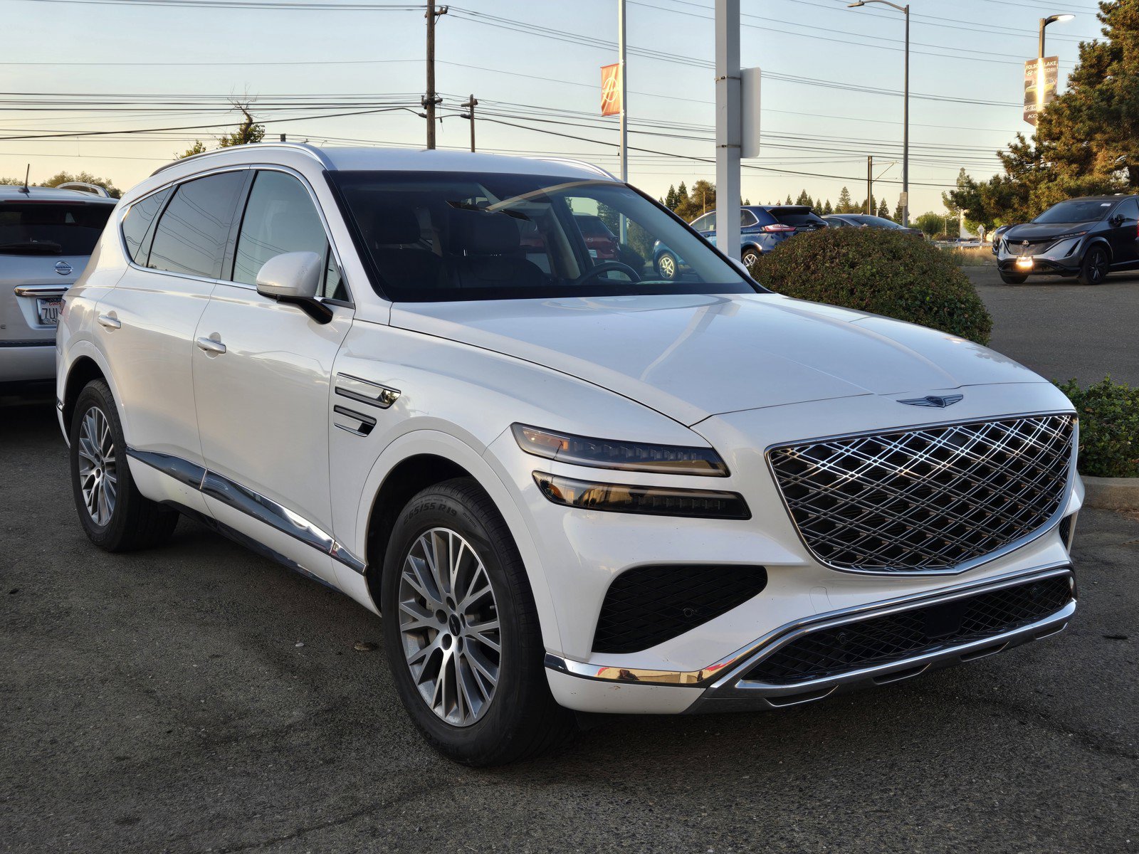 Used 2025 Genesis GV80 2.5T Standard AWD/4WD image 1