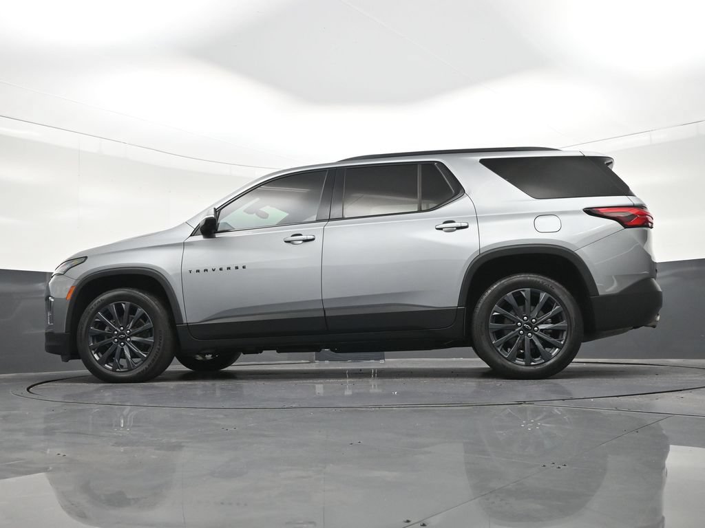 Used 2023 Chevrolet Traverse RS FWD image 27
