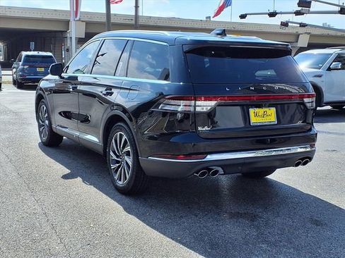 New 2026 Lincoln Aviator 2WD image 4