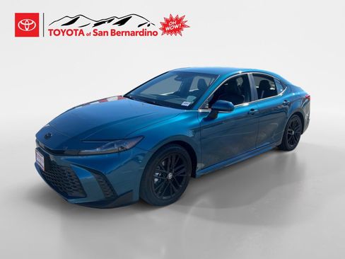 New 2026 Toyota Camry SE image 1