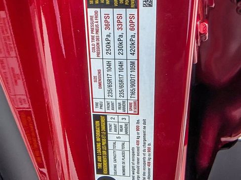 Used 2023 Nissan Rogue S image 64