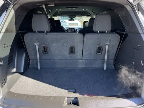 Used 2024 Chevrolet Traverse LT image 22