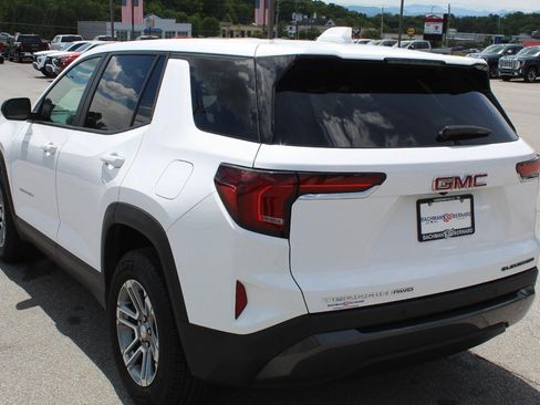 Used 2025 GMC Terrain Elevation AWD/4WD image 5