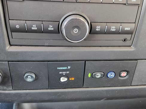 New 2025 Chevrolet Express 3500 w/ Power Convenience Package image 19