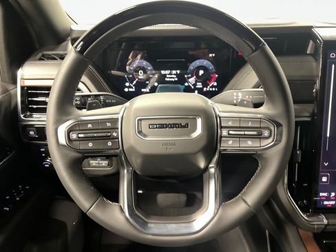 New 2026 GMC Yukon XL Denali w/ Denali Reserve Package image 19