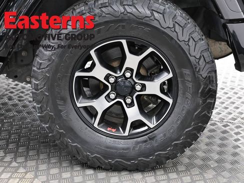 Used 2018 Jeep Wrangler Unlimited Sport S image 35