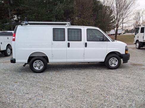 New 2025 Chevrolet Express 2500 w/ Driver Convenience Package image 8