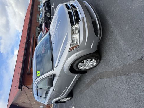 Used 2017 Dodge Journey SE image 5