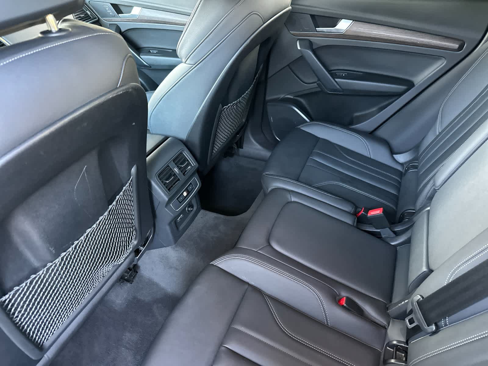 Used 2023 Audi Q5 e Premium w/ Convenience Package AWD/4WD image 4
