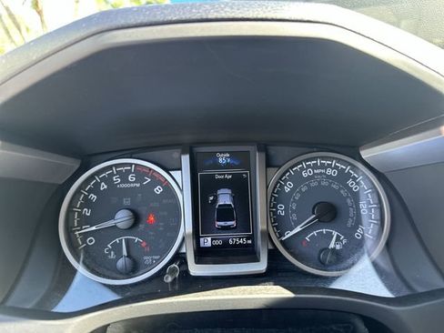 Used 2022 Toyota Tacoma SR5 w/ Technology Package RWD image 26