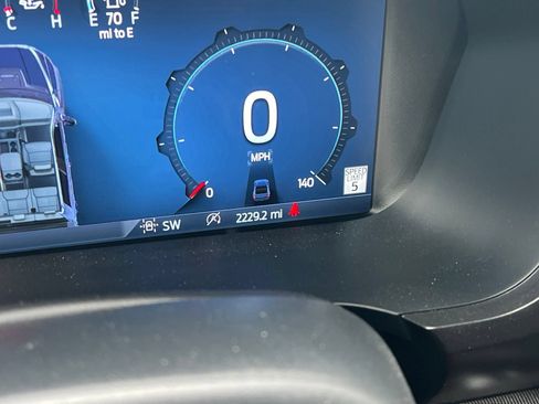 Used 2025 Ford F150 Raptor AWD/4WD image 12