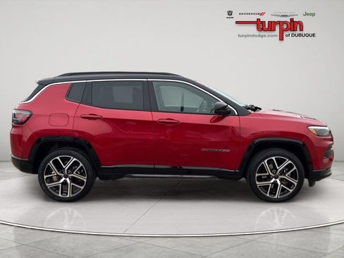 Used 2025 Jeep Compass Limited w/ Elite Group AWD/4WD image 6
