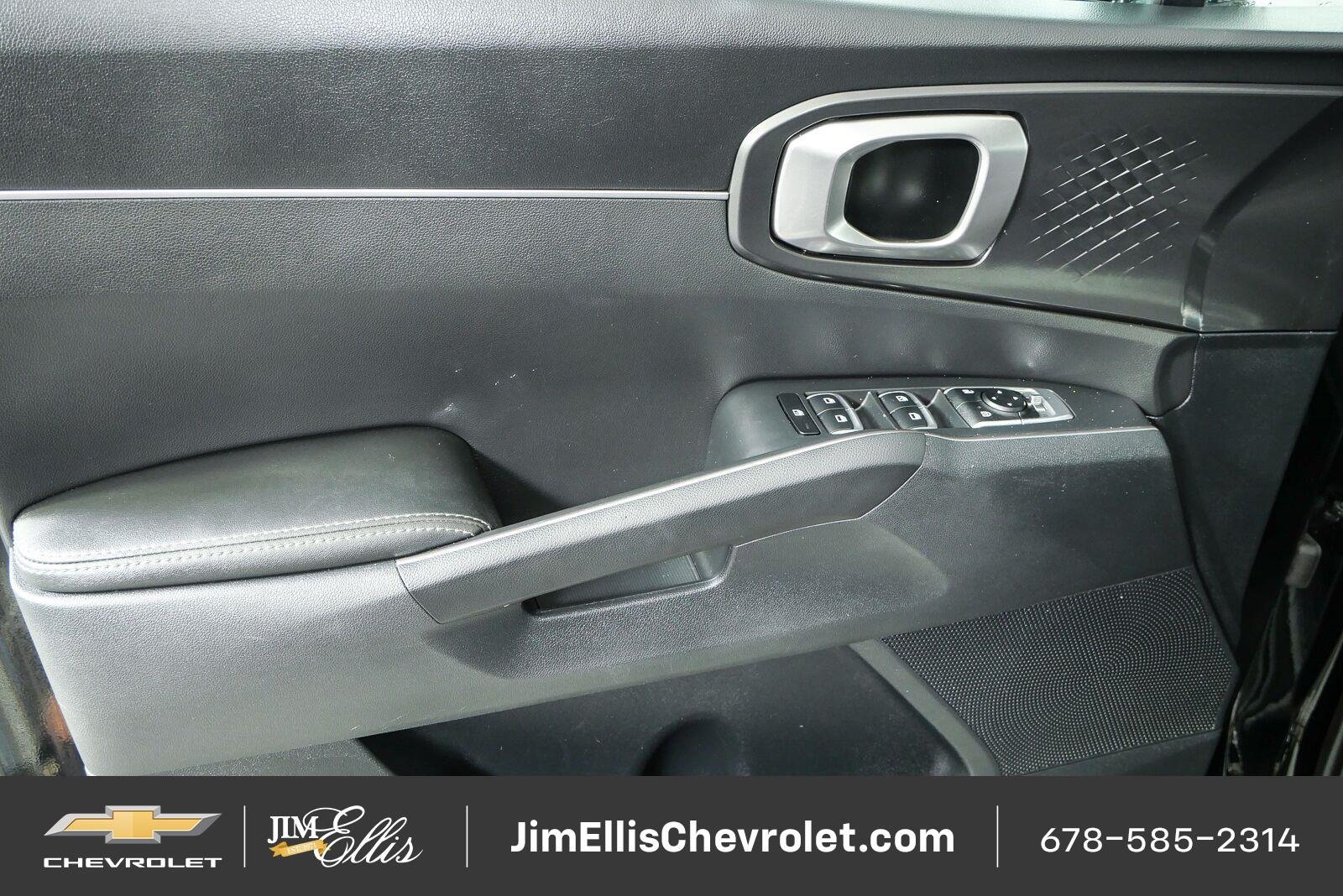 Used 2022 Kia Sorento LX AWD/4WD image 7