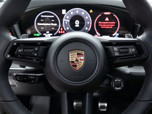Certified 2025 Porsche Cayenne S AWD/4WD image 14