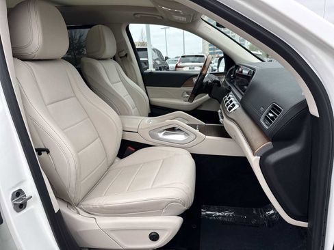 Used 2022 Mercedes-Benz GLS 450 4MATIC image 20