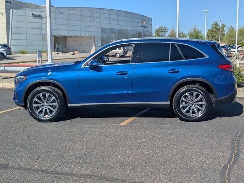 Used 2024 Mercedes-Benz GLC 300 4MATIC image 3