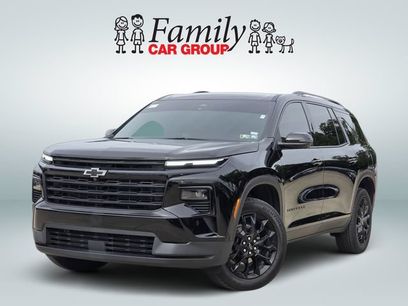 Used 2025 Chevrolet Traverse LT w/ Midnight/Sport Edition